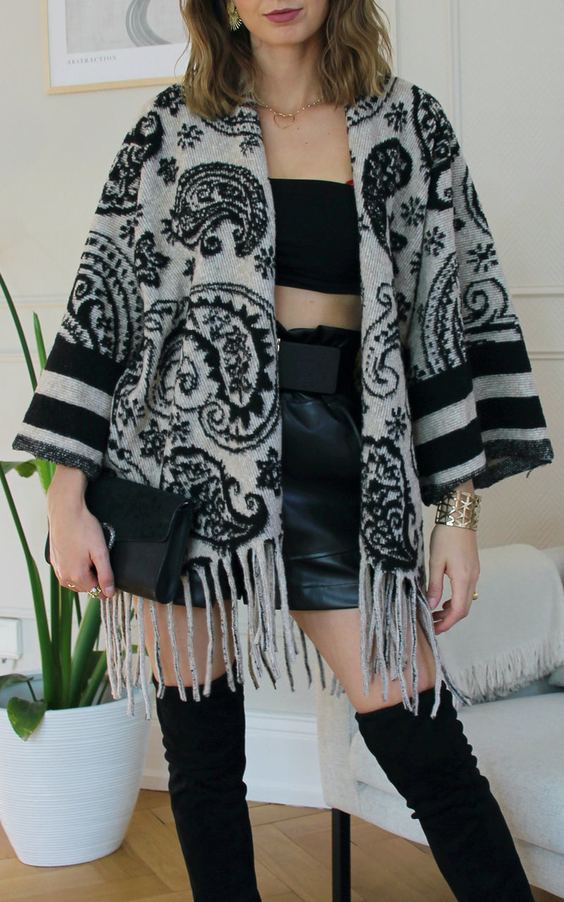 Poncho à motifs beige "Emiliana"