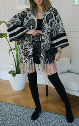Poncho à motifs beige "Emiliana"