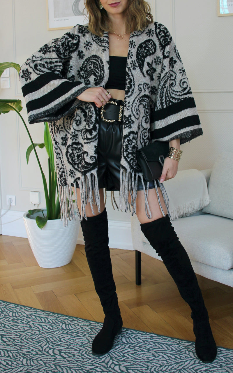 Poncho à motifs beige "Emiliana"